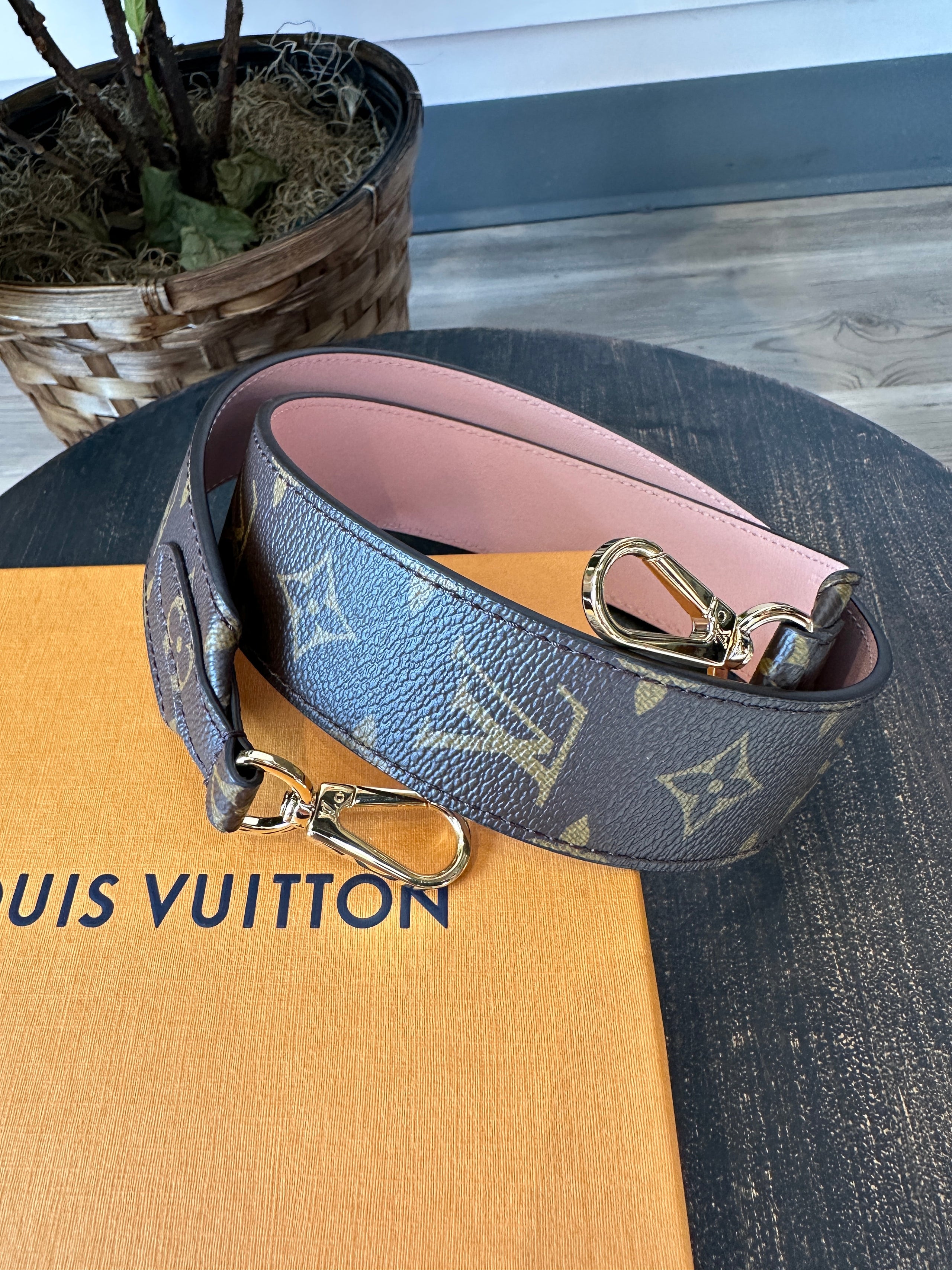 Louis Vuitton Monogram Rare Wide 1.5 Shoulder Strap Long 